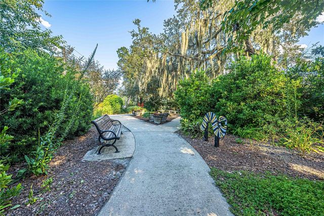 236 N SALISBURY AVENUE, Deland, FL 32720