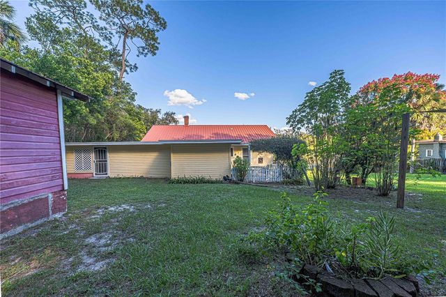 236 N SALISBURY AVENUE, Deland, FL 32720