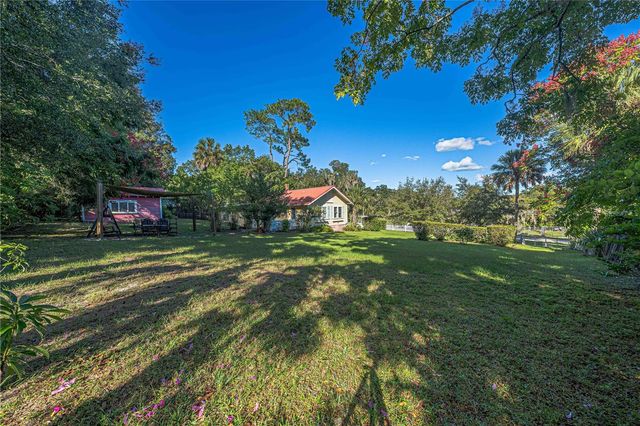 236 N SALISBURY AVENUE, Deland, FL 32720