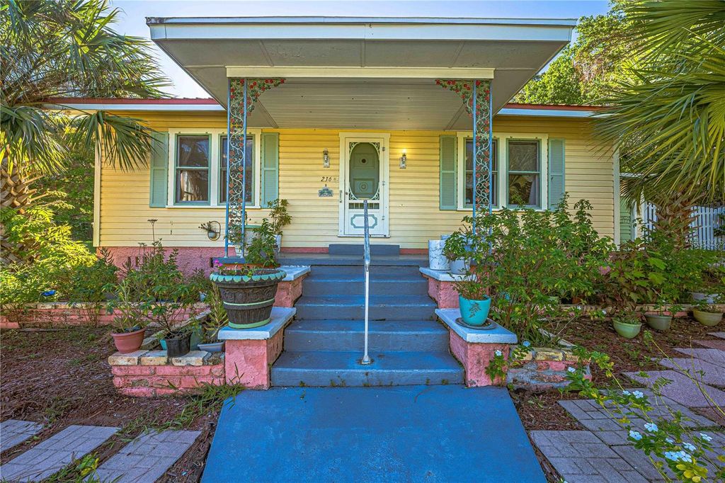 236 N SALISBURY AVENUE, Deland, FL 32720