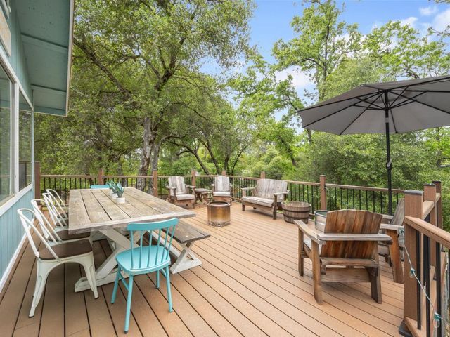 593 Short Rd, Diamond Springs, CA 95619