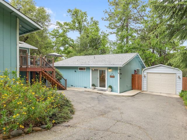 593 Short Rd, Diamond Springs, CA 95619