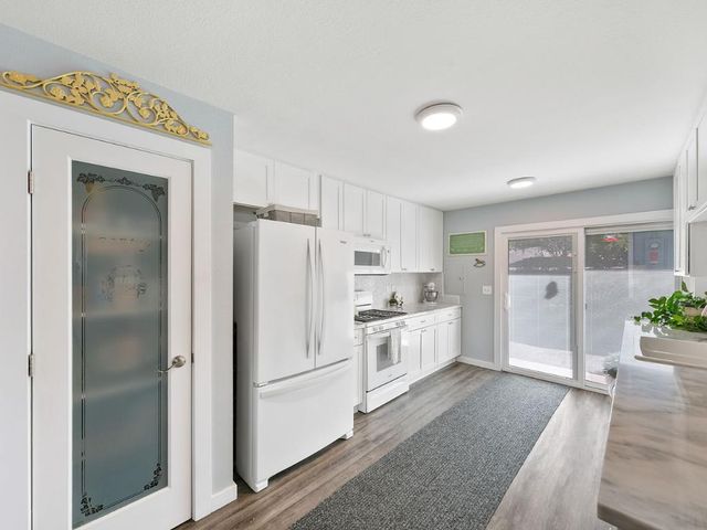 593 Short Rd, Diamond Springs, CA 95619