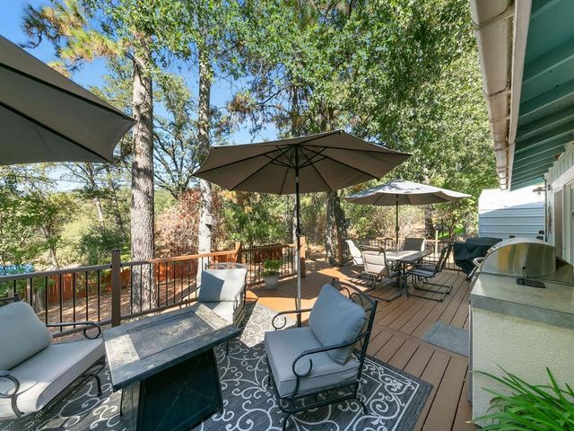 593 Short Rd, Diamond Springs, CA 95619