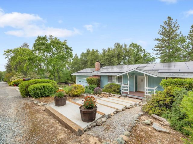 593 Short Rd, Diamond Springs, CA 95619