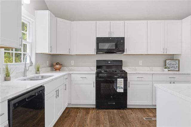 7900 Sweetwater Drive, Douglasville, GA 30135