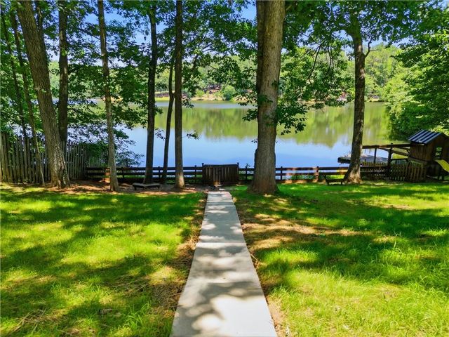 7900 Sweetwater Drive, Douglasville, GA 30135
