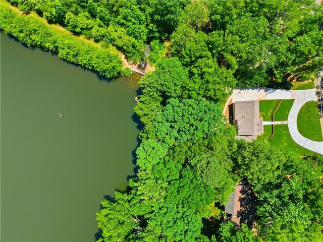 7900 Sweetwater Drive, Douglasville, GA 30135