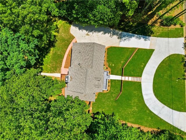 7900 Sweetwater Drive, Douglasville, GA 30135