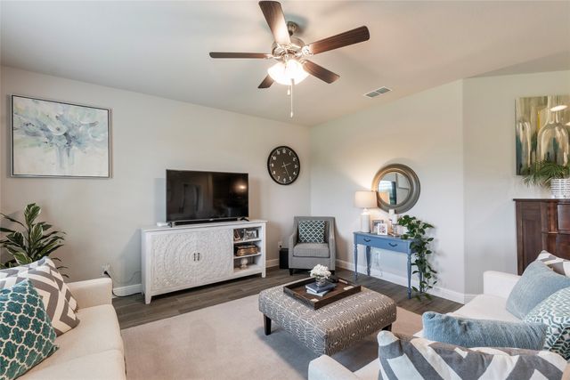 513 Hogan Drive, Denton, TX 76210