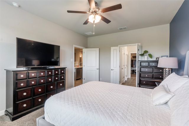 513 Hogan Drive, Denton, TX 76210