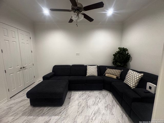 1603 Oak Willow, San Antonio, TX 78245