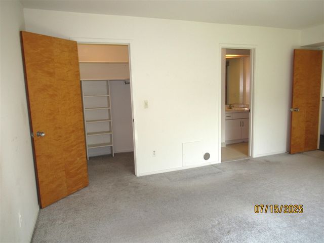 1 Westbury Court, Ann Arbor, MI 48105