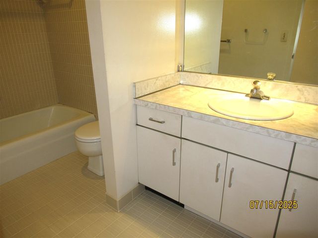 1 Westbury Court, Ann Arbor, MI 48105