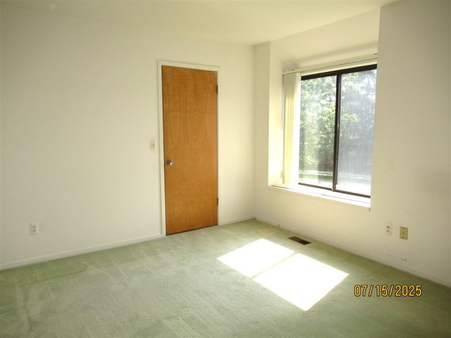 1 Westbury Court, Ann Arbor, MI 48105