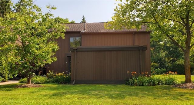 1 Westbury Court, Ann Arbor, MI 48105