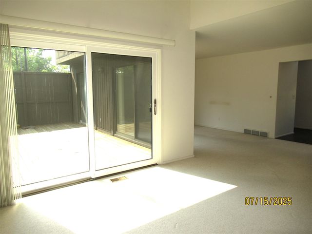 1 Westbury Court, Ann Arbor, MI 48105