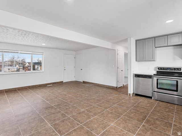 3621 S PATRIOT DR, Magna, UT 84044