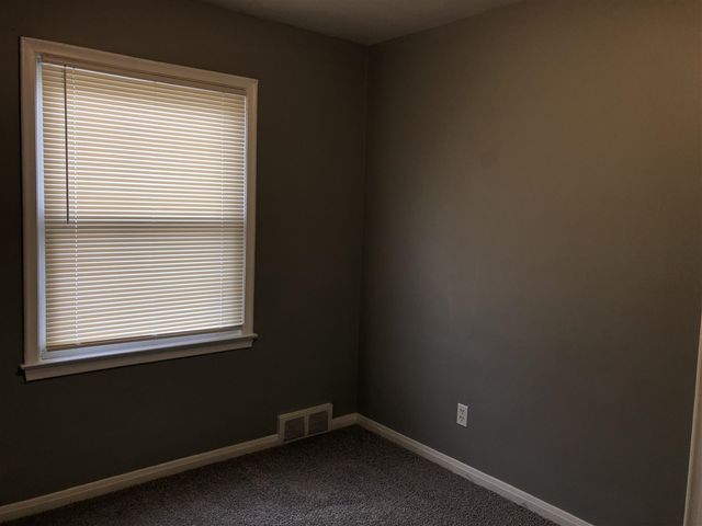 20503 Centralia, Redford, MI 48240