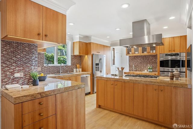 1135 Portola Drive, San Francisco, CA 94127