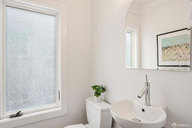1135 Portola Drive, San Francisco, CA 94127