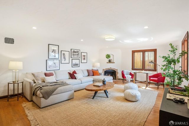 1135 Portola Drive, San Francisco, CA 94127