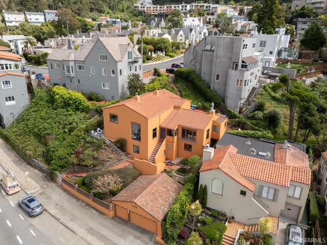 1135 Portola Drive, San Francisco, CA 94127