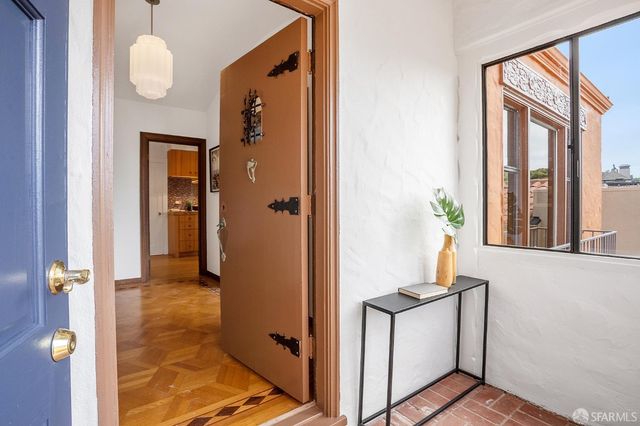 1135 Portola Drive, San Francisco, CA 94127
