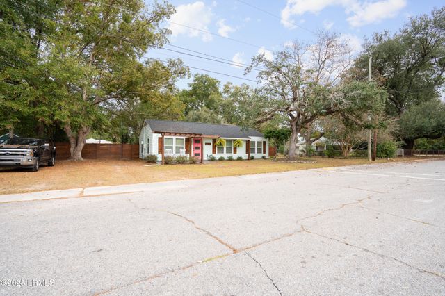 2703 Jones Avenue, Beaufort, SC 29902