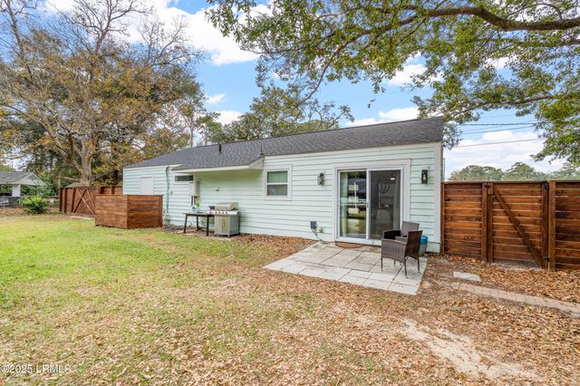 2703 Jones Avenue, Beaufort, SC 29902