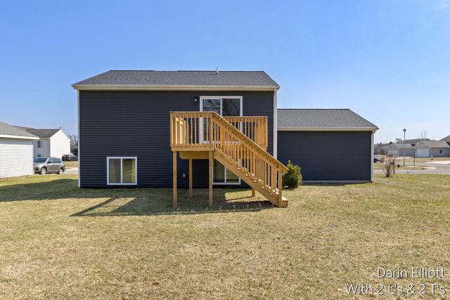 749 Pine Ridge Drive, Belding City, MI 48809