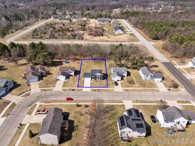 749 Pine Ridge Drive, Belding City, MI 48809