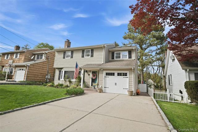 6 Butler Place, Northport, NY 11768