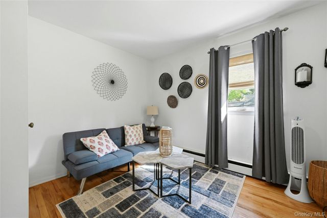 6 Butler Place, Northport, NY 11768