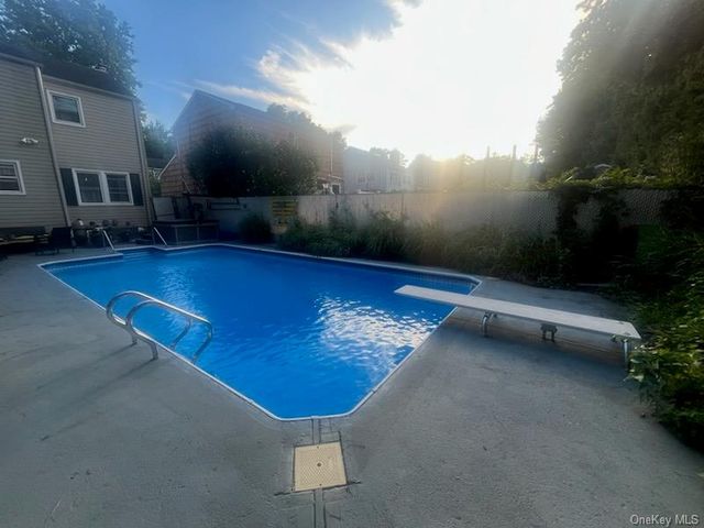 6 Butler Place, Northport, NY 11768