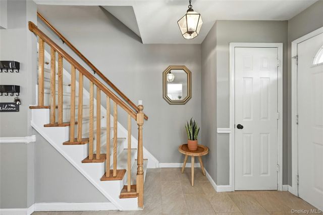 6 Butler Place, Northport, NY 11768