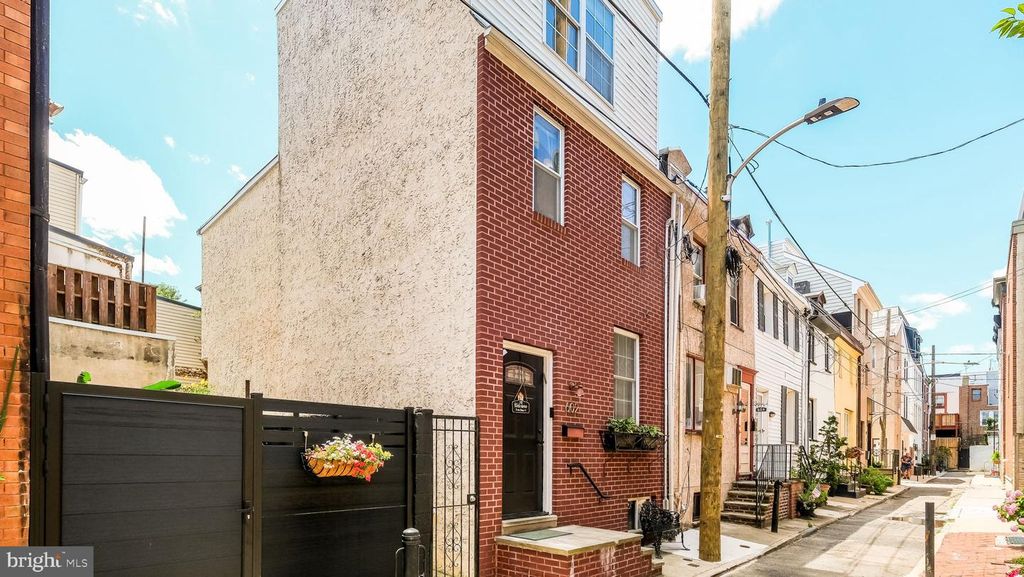 602 CLYMER ST, Philadelphia, PA 19147