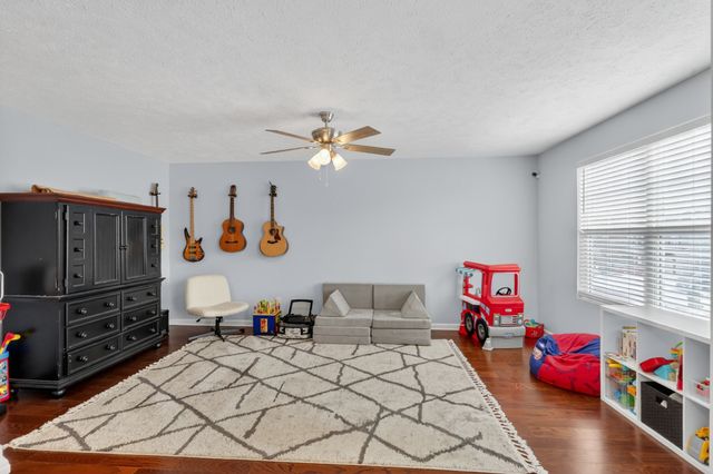 76 Suggs Dr, Lebanon, TN 37087