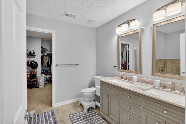 76 Suggs Dr, Lebanon, TN 37087