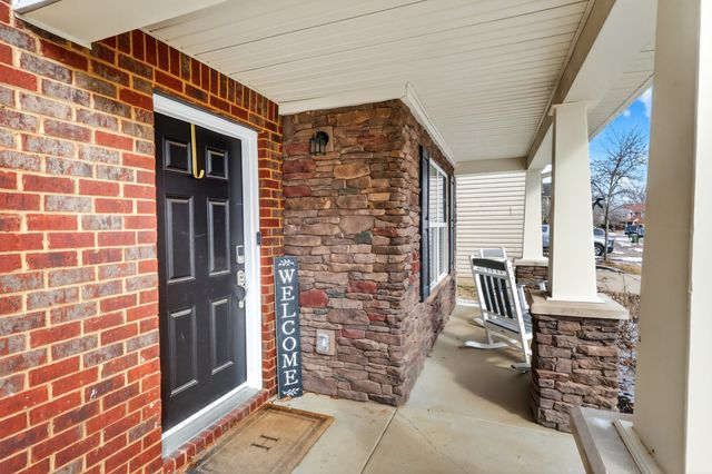 76 Suggs Dr, Lebanon, TN 37087