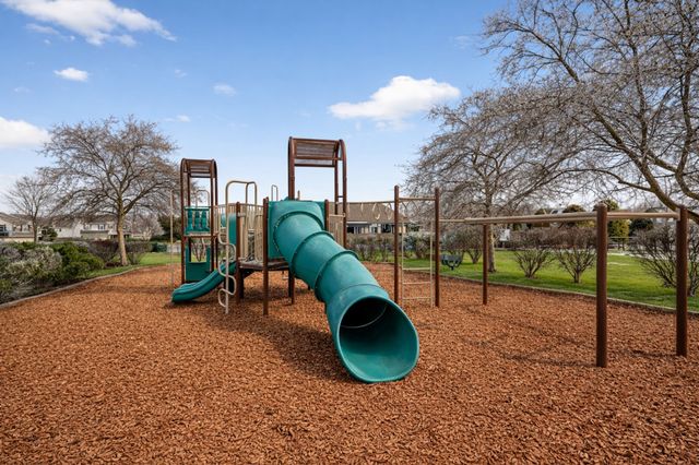 76 Suggs Dr, Lebanon, TN 37087