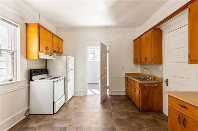 120 S Candler Street, Decatur, GA 30030