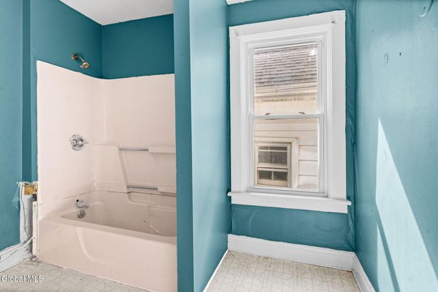 1526 5th Avenue, Watervliet, NY 12189