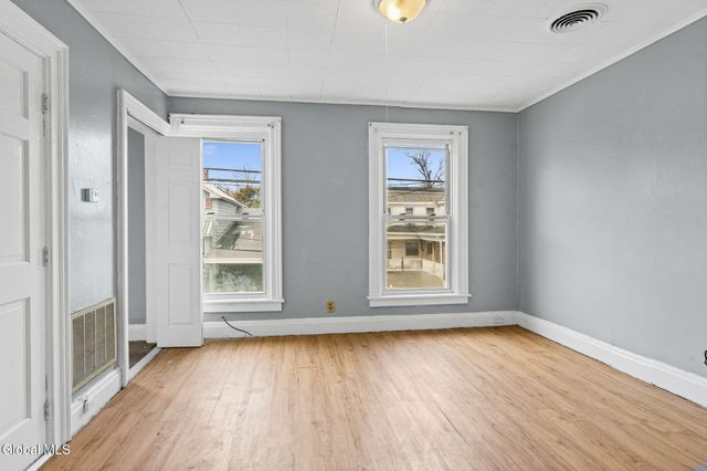 1526 5th Avenue, Watervliet, NY 12189