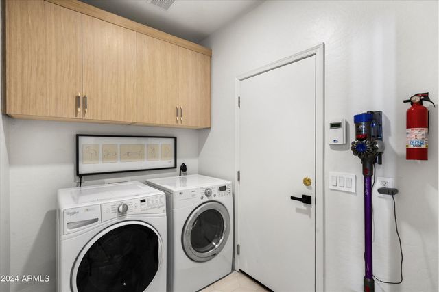 1084 E SUSAN Lane, Tempe, AZ 85288