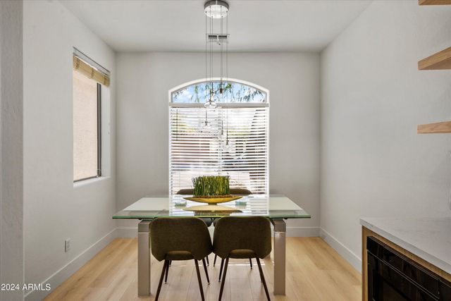 1084 E SUSAN Lane, Tempe, AZ 85288