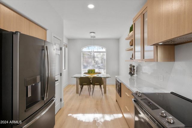 1084 E SUSAN Lane, Tempe, AZ 85288