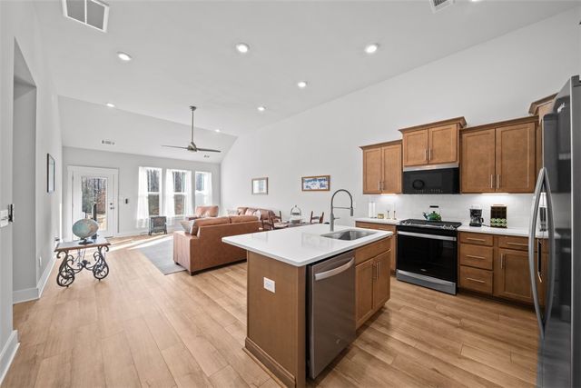 327 Grange Valley Lane, Central, SC 29630