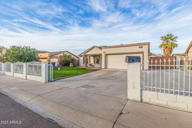 6718 W CATALINA Drive, Phoenix, AZ 85033