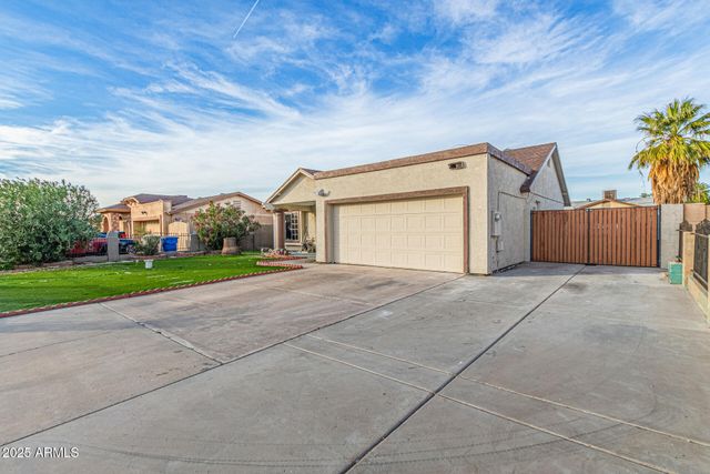 6718 W CATALINA Drive, Phoenix, AZ 85033